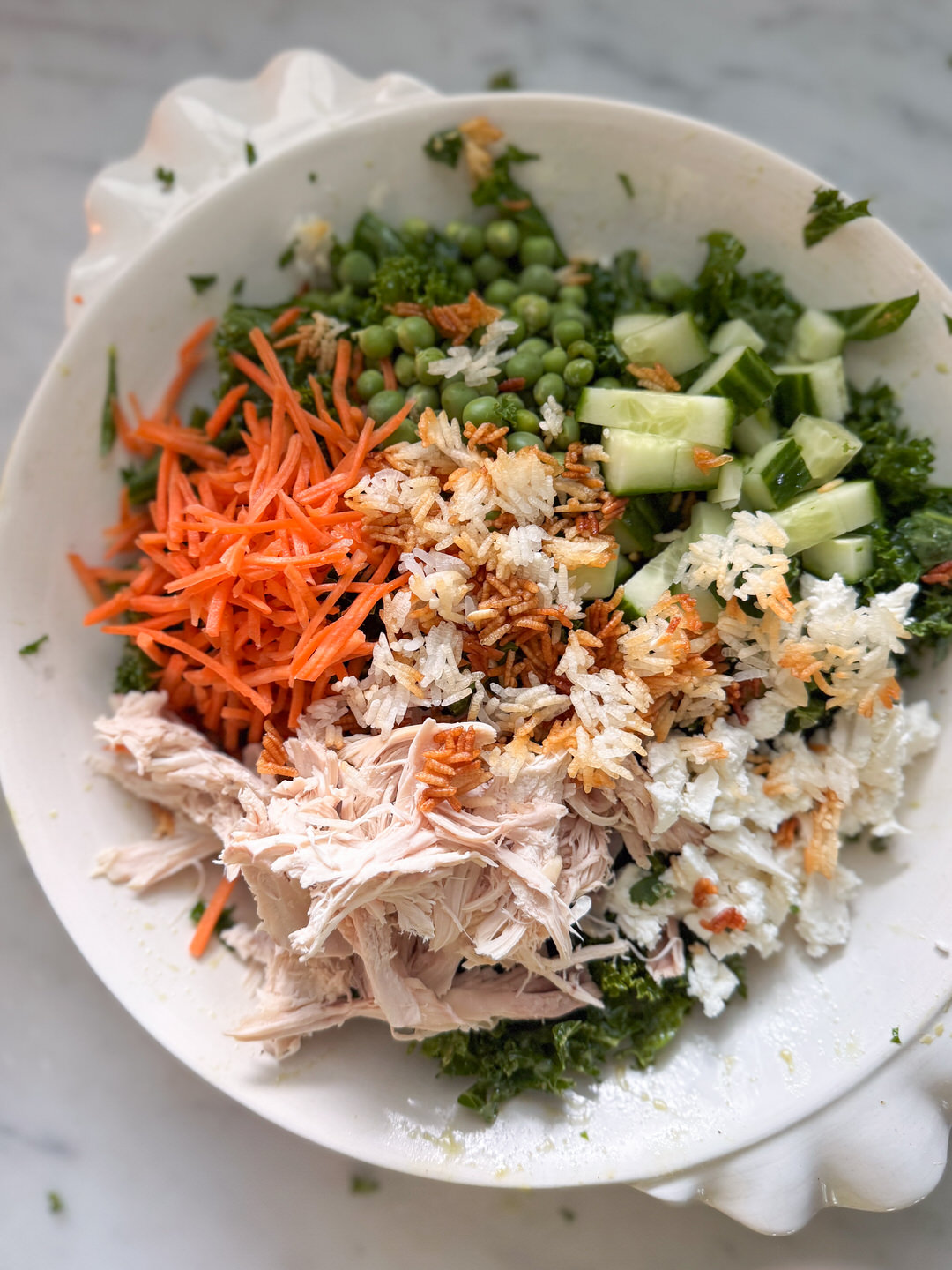 chicken and crispy rice kale salad